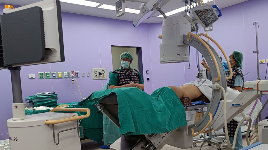 10 essentials to know before starting lumbar endoscopic spine surgery
