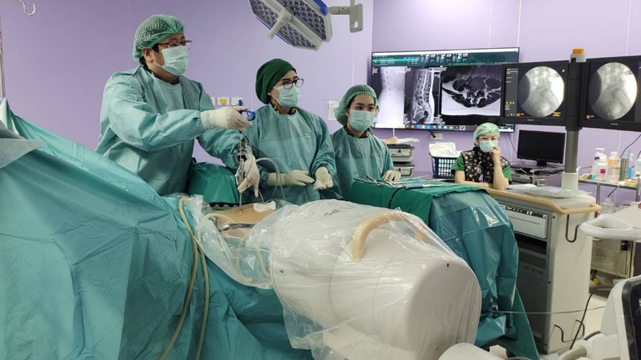 10 essentials to know before starting lumbar endoscopic spine surgery