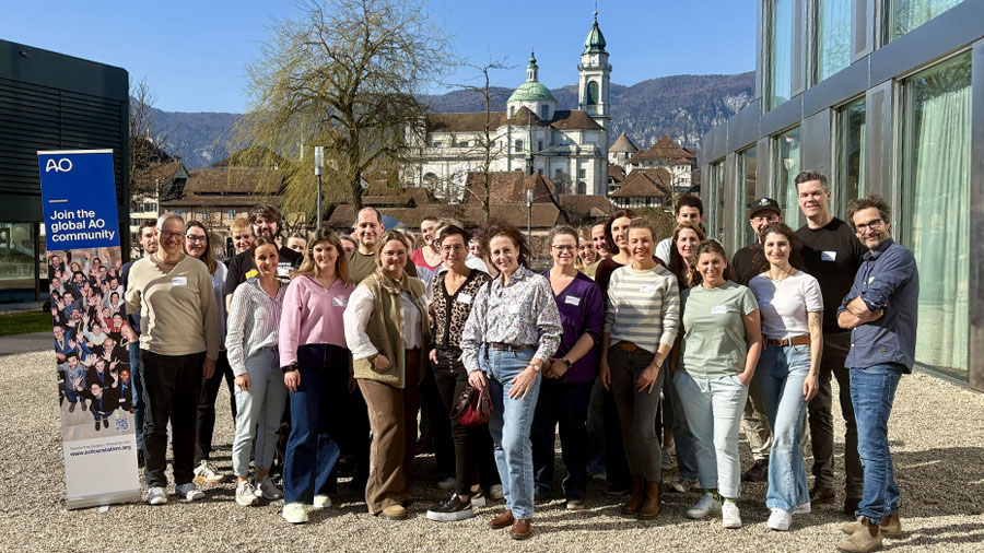 Praxis trifft Theorie: Erfolgreicher AO Trauma/Recon Kurs für OP-Fachpersonen