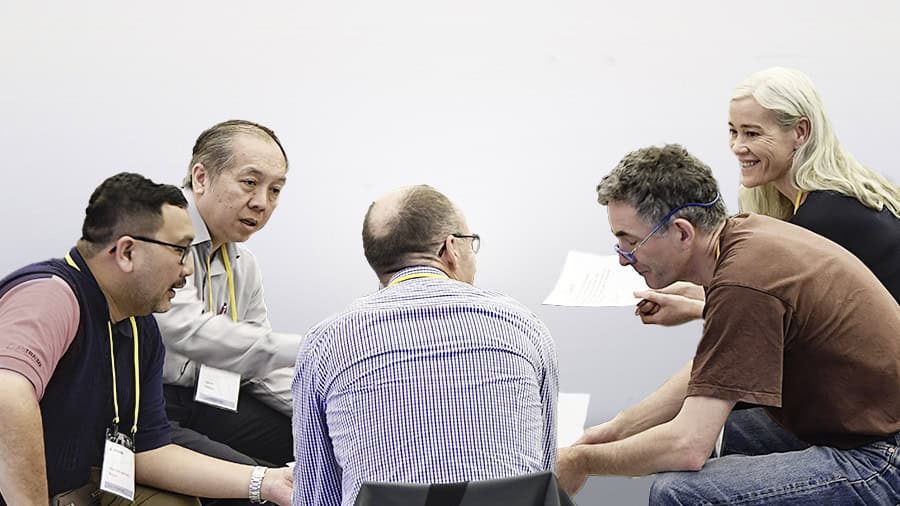 AO Trauma faculty discussing the details of the upcoming course