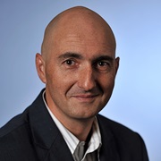 M Kastelec